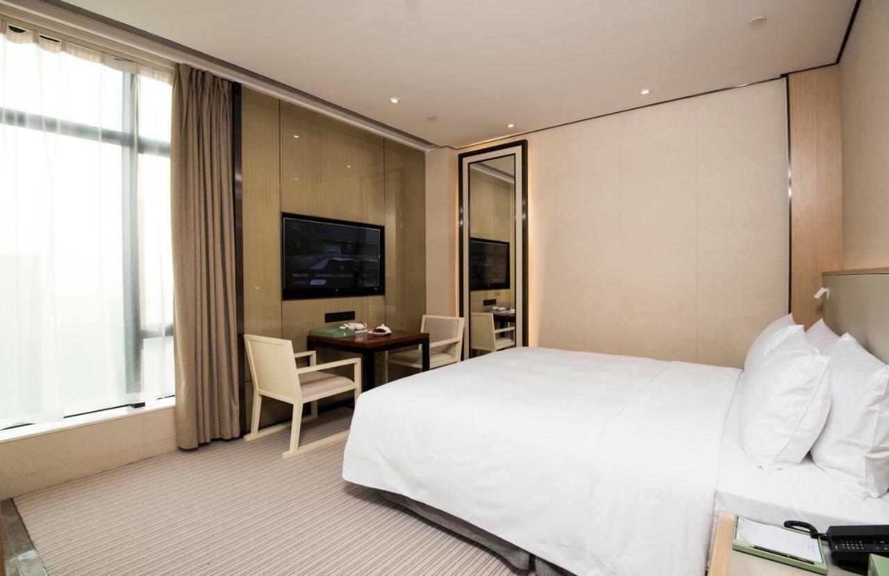 Virtuous World Hotel Foshan Exterior foto